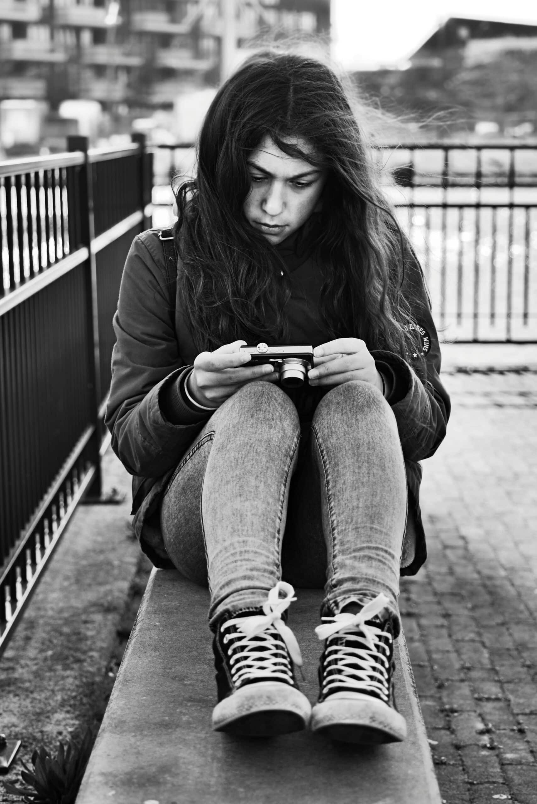 Mehr über den Artikel erfahren Was ist Angst? Ursachen, Gefühle und Wege zur Bewältigung